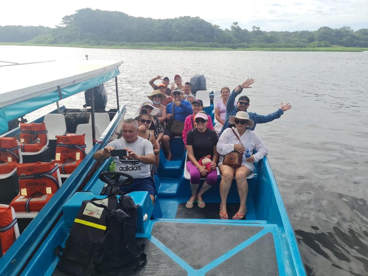 Cabinas El Muellecito Tortuguero Bagian luar foto