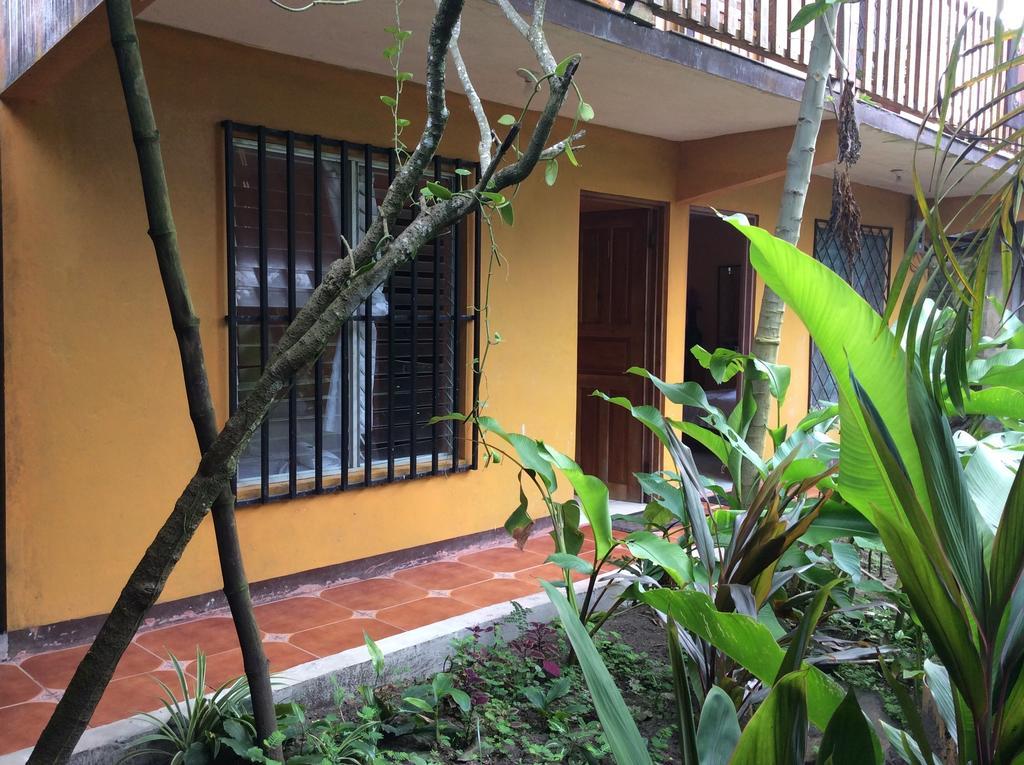 Cabinas El Muellecito Tortuguero Bagian luar foto