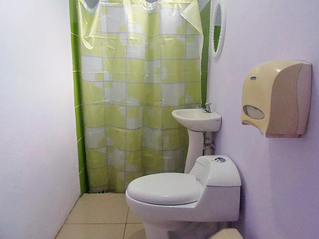 Cabinas El Muellecito Tortuguero Bagian luar foto