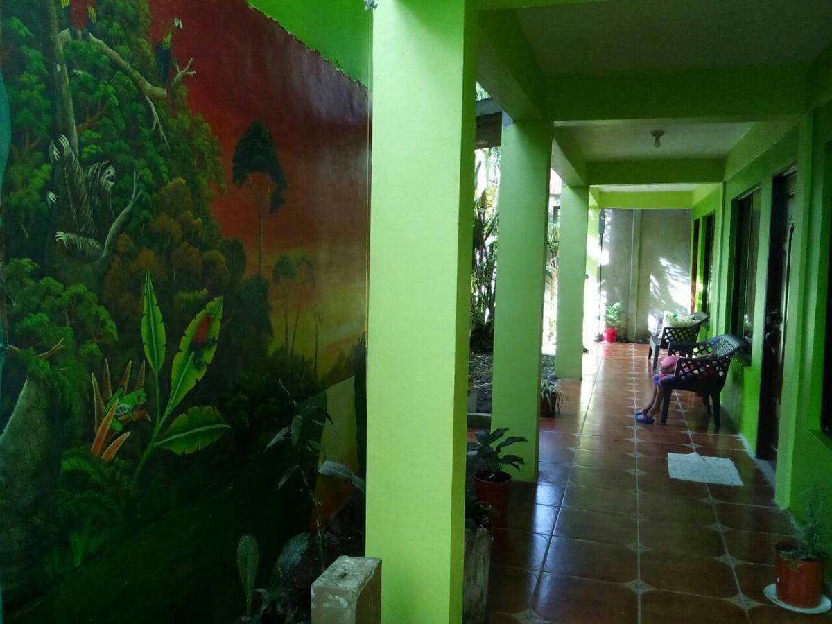 Cabinas El Muellecito Tortuguero Bagian luar foto