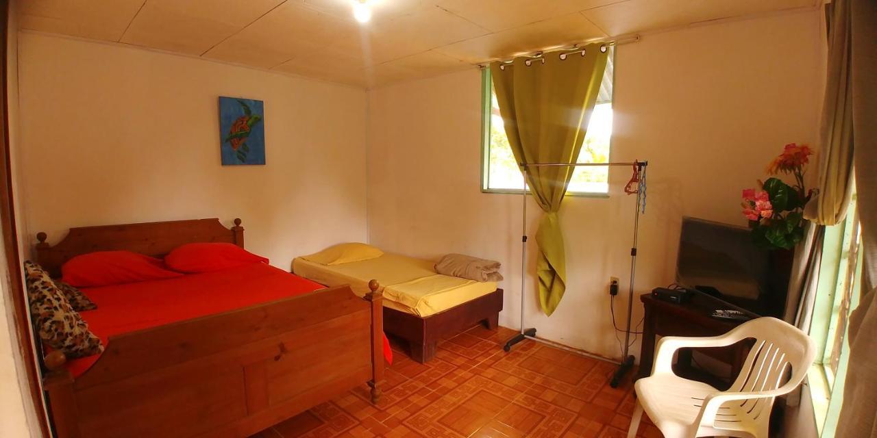 Cabinas El Muellecito Tortuguero Bagian luar foto